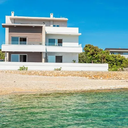 Apartment Eni Mandre