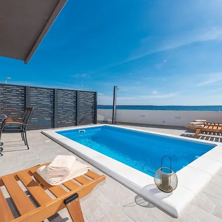 Apartment Eni Mandre