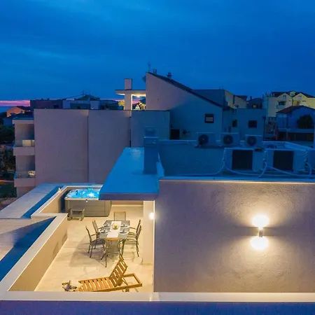 Apartment Eni Mandre